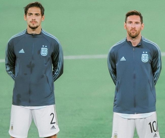 巴黎人报盛赞埃唐-姆巴佩：他敢于冒险，敢于发声，永不放弃（巴黎人报力赞埃唐-姆巴佩：勇于冒险，敢于发声，从不言弃）