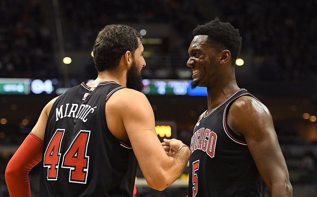 马卡：费兰曾与莫拉塔沟通穿西班牙7号球衣，后者表示支持（马卡：费兰就身披西班牙7号与莫拉塔沟通，得到其支持）