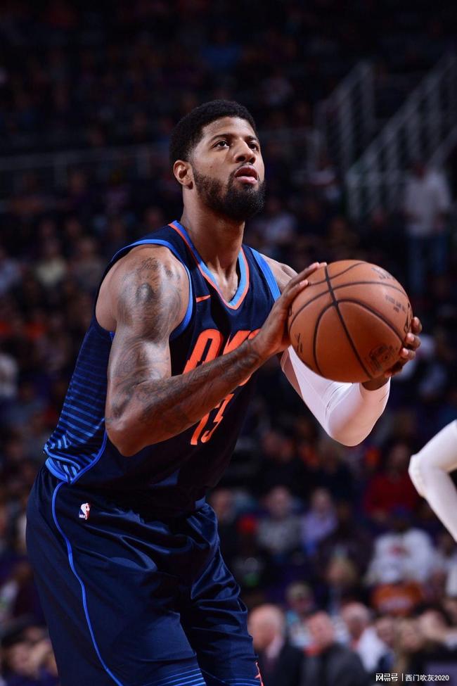 法兰克福vs沃尔夫斯堡：格策、堂安律首发，埃里克森、马耶尔出战（法兰克福对决沃尔夫斯堡：格策、堂安律先发，埃里克森、马耶尔披挂出战）