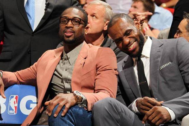 世体：后腰是最适合埃里克的位置，表现甚至超越了德容（世体：埃里克踢后腰最合适，表现已超越德容）