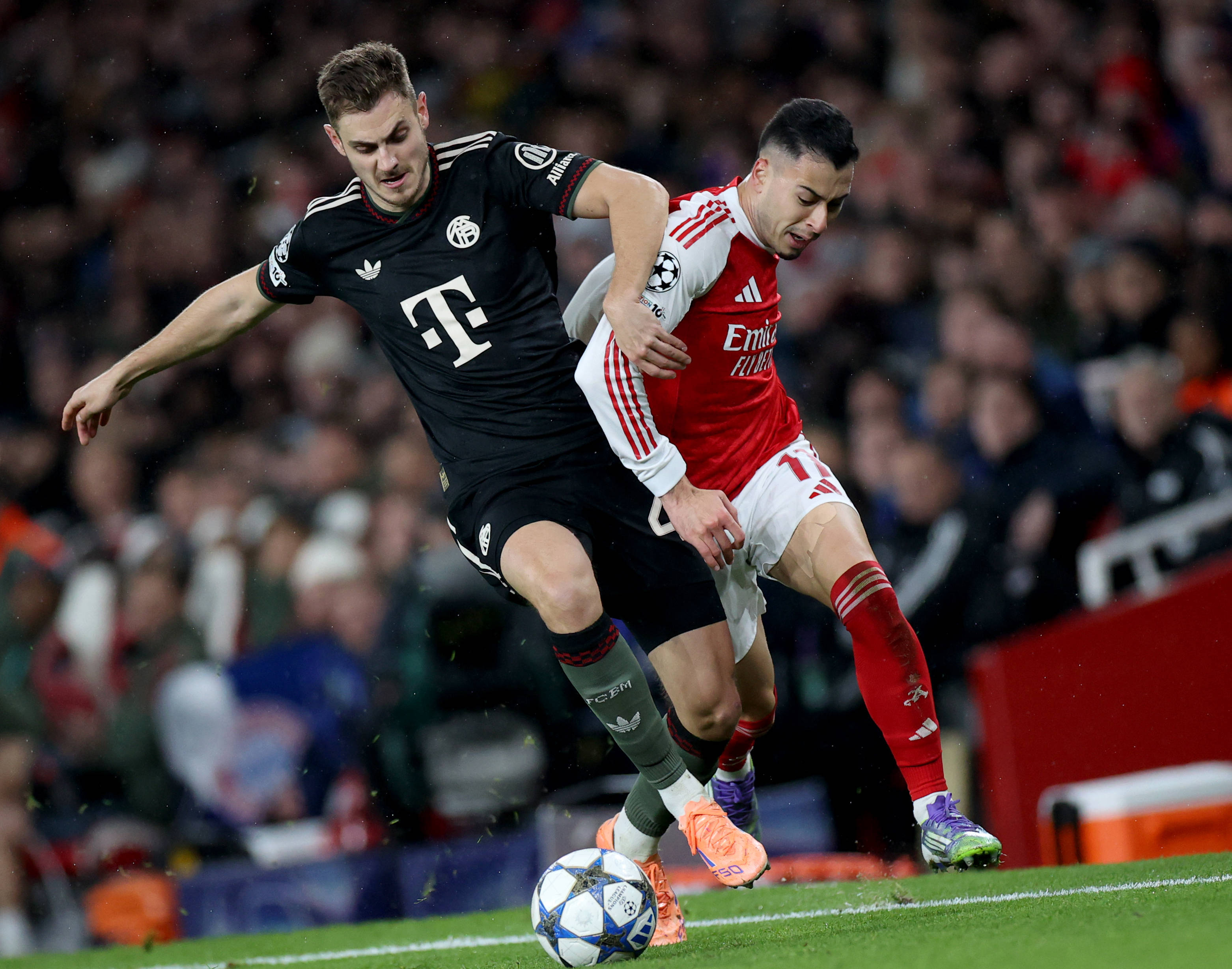 F1阿布扎比站第一练习：诺里斯最快，维斯塔潘紧随其后，勒克莱尔非第四（F1阿布扎比站FP1：诺里斯领跑，维斯塔潘紧追，勒克莱尔居第4）