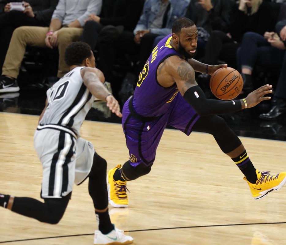 北伐，还是要看快船！泰伦卢没有说大话，终究是卡登扛下所有（北伐还得看快船，泰伦卢不虚，卡登组合扛起大旗）