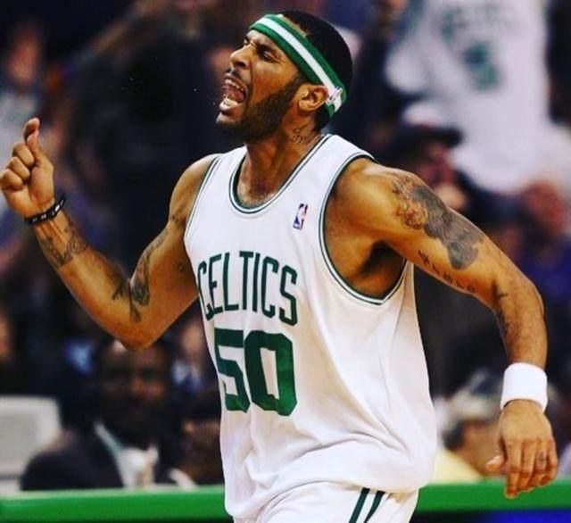 马术三项赛的荣耀，离不开人马之间的默契共生。广东队骑手们与战马的故事，成为赛场外最动人的篇章。（人马同心成就三项赛荣光：广东骑手与战马的动人故事）