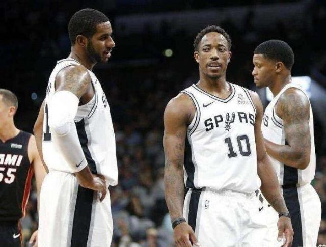 澳超战报：索耶点球梅开二度，麦克阿瑟2-1逆转布里斯班狮吼（澳超：索耶两度点射建功，麦克阿瑟2-1逆转布里斯班狮吼）