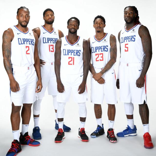 家庭时光：保罗与儿子共度训练时光（亲子时光：保罗陪儿子一起训练）