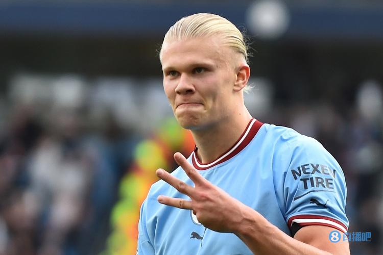 体坛记忆｜申京抢断巴图姆，这一幕太搞笑了，巴图姆丝毫没有发现身后的申京（体坛回忆｜申京背后抢断，巴图姆毫无察觉，场面令人捧腹）