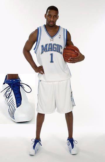 河南队主帅：国安是足协杯热门，但我们有义务去争夺冠军（河南队主帅：看好国安夺足协杯，我们仍将剑指冠军）