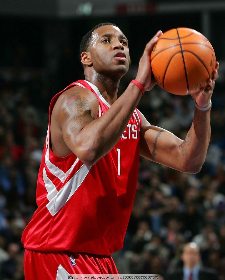 持球时间6+秒后出手频率：东契奇12.1次领跑 亚历山大第2 哈登第3（持球超6秒出手频率榜：东契奇12.1次居首，亚历山大第二，哈登第三）