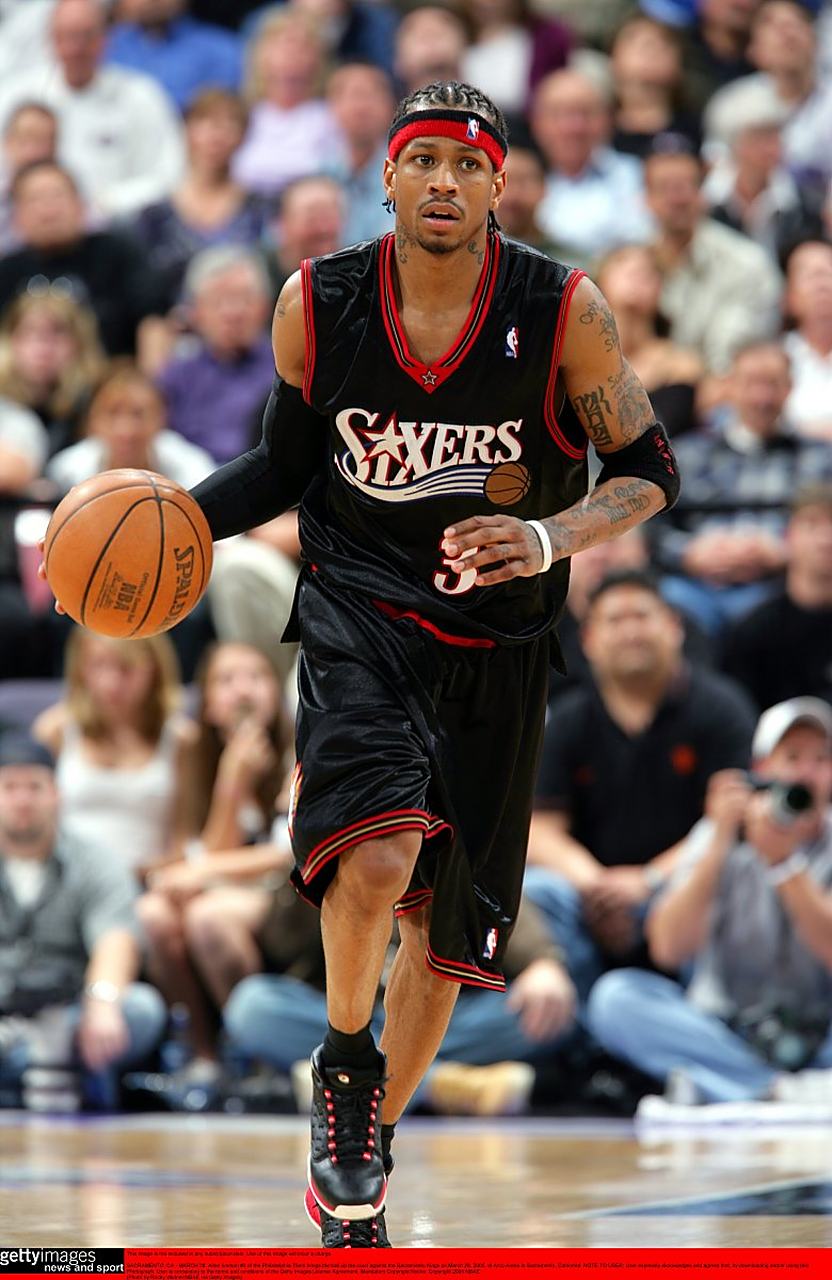 外线有谱！上半场巴恩斯三分7中4拿14分 尚帕尼三分5中3得10分（外线火力全开！半场巴恩斯三分7投4中砍14分，尚帕尼三分5投3中拿10分）