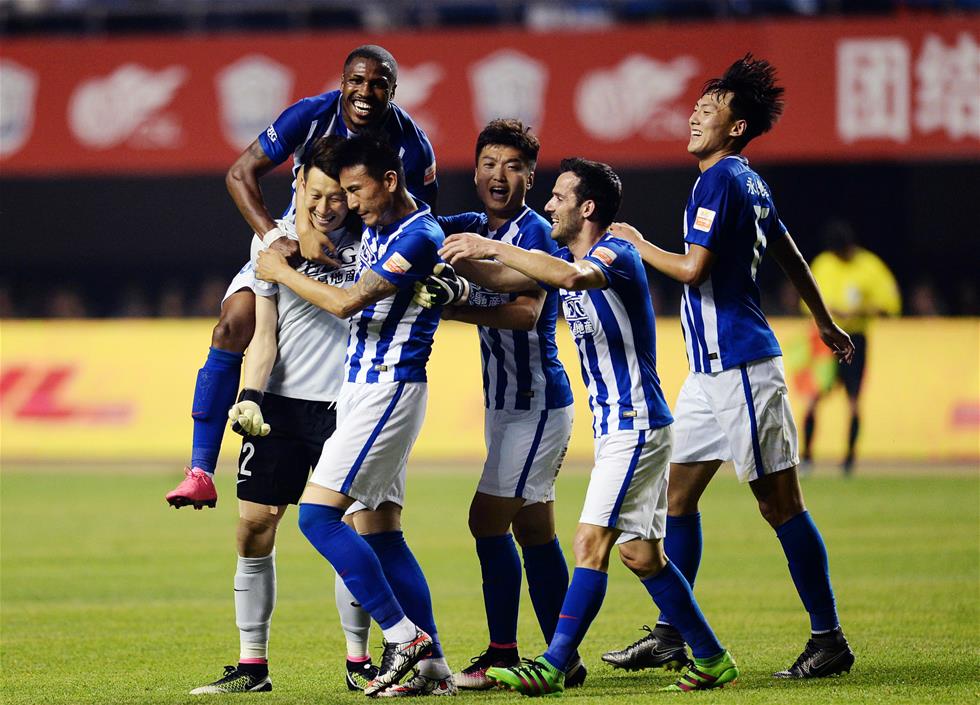 热议中超保级：赛程为人情世故提供便利；亚泰想搞肯定冲回来（中超保级引热议：赛程疑为人情铺路，亚泰若想一定能冲回）