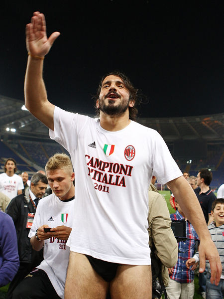 欧洲五大联赛本轮比赛亮点回顾（欧陆五大联赛本轮看点综述）