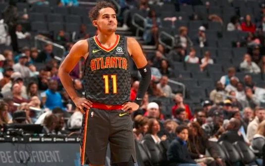 信心十足！谢泼德追身三分一箭穿心 帮助球队迫近比分（手感火热！谢泼德追身三分穿心命中 助球队缩小分差）