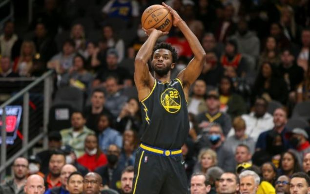 NBA开局第三长纪录！亚当斯前16场每场至少抢3个前场板（亚当斯开季前16战场场至少3个前场篮板，NBA史上开局第三长纪录）