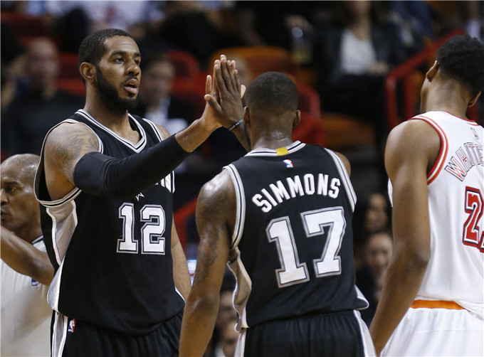 曼城vs布伦特福德首发：特拉福德出战，哈兰德、福登替补（曼城对阵布伦特福德首发：特拉福德先发，哈兰德、福登替补）