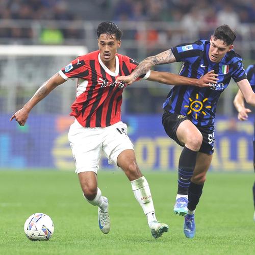 萨拉赫不满上场时间但无意冬窗离队，埃及足协称其仍将创造历史（萨拉赫不满出场时间但无冬窗离队意向，埃及足协：他仍将续写历史）