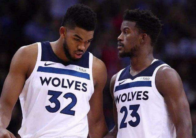 TA：皇马球星团队深度介入更衣室，阿隆索管理面临额外挑战（TA：皇马球星身边人深度插手更衣室，阿隆索执教难度加码）