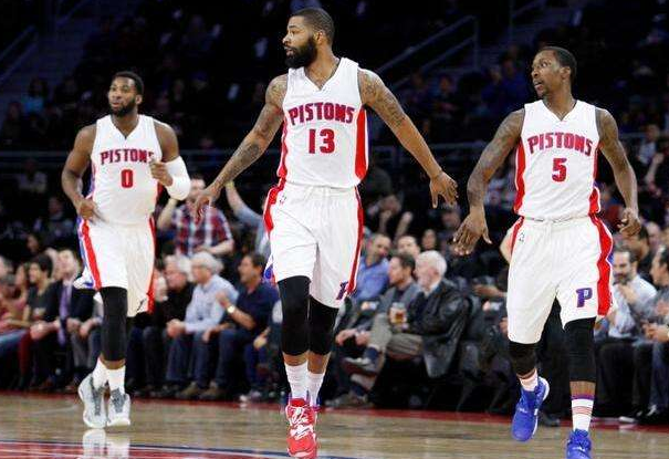 张琳芃第11次赢得中超冠军，超越郑智成国内联赛历史第一人！（张琳芃第11次加冕中超，超越郑智登顶国内联赛历史第一人！）