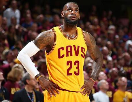 猛龙主帅：末节想用莺歌换下巴特尔 前者让我把后者继续留在场上（猛龙主帅：末节本想用莺歌换下巴特尔，但莺歌让我把巴特尔留在场上）